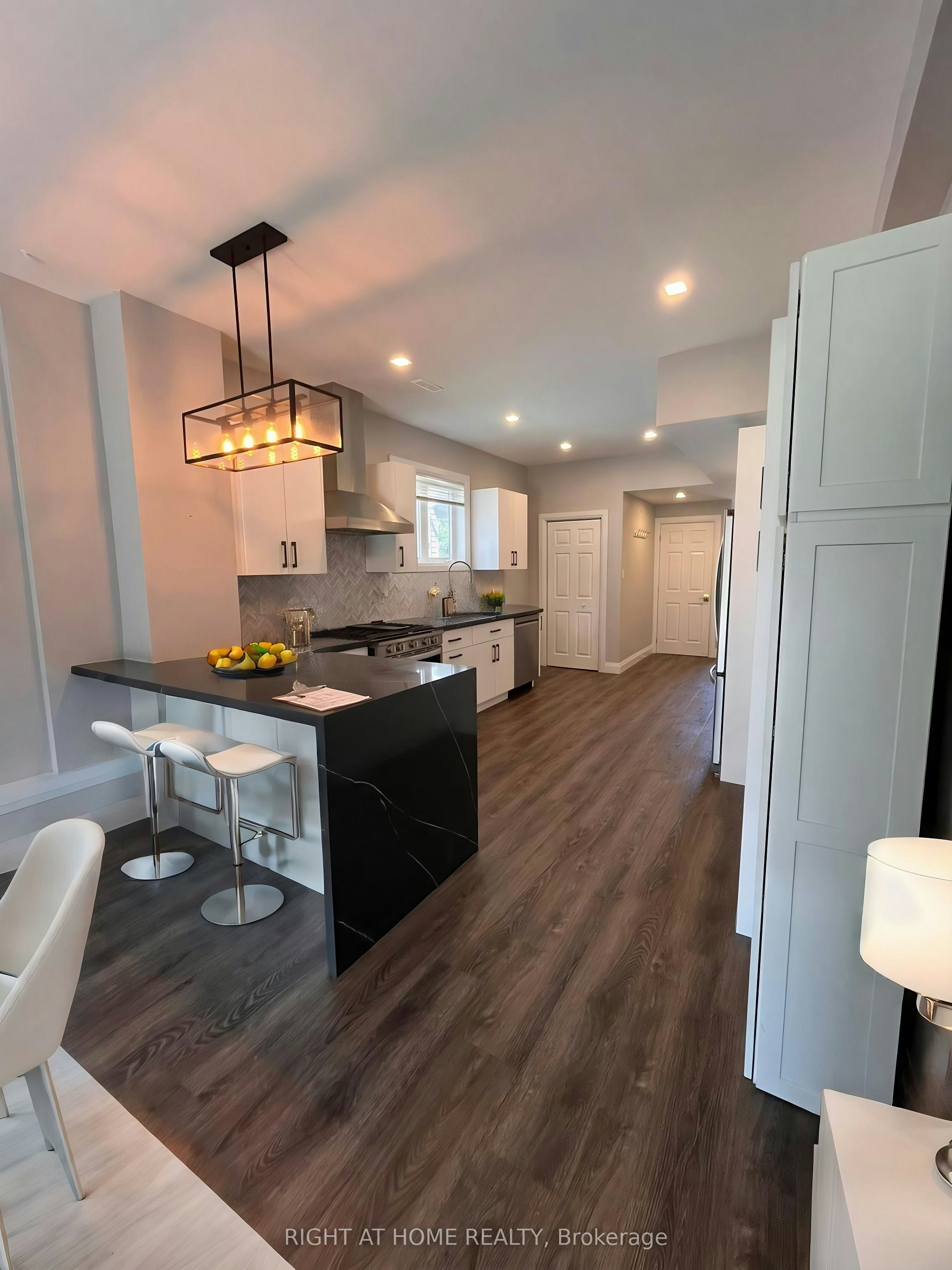 116 Maplewood Drive, Essa, ON, L0M 1B4