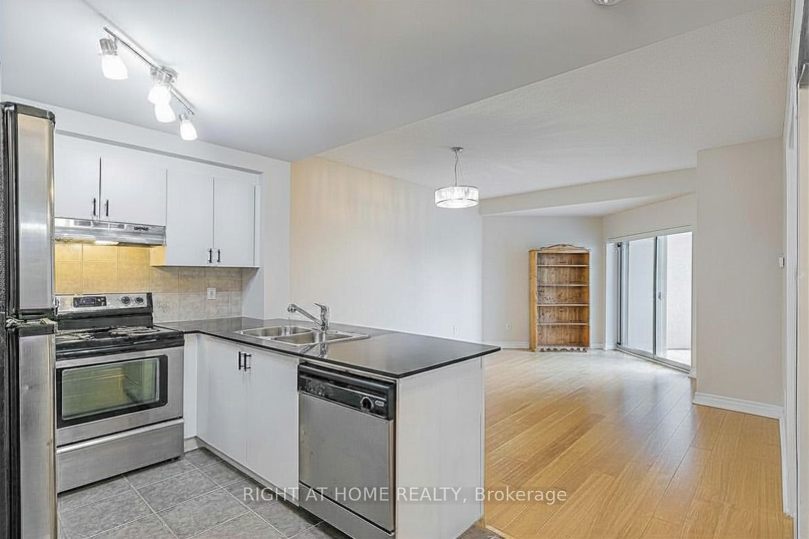 305-8 Maison Parc Court, Vaughan, ON, L4J 9K5 - 9