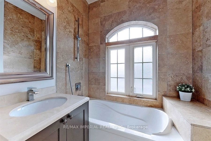 82 Woodward Avenue, Markham, ON, L3T 1E7 - 29