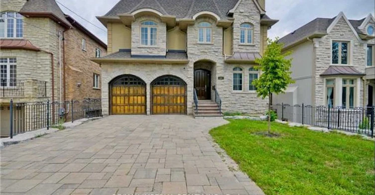 82 Woodward Avenue, Markham, ON, L3T 1E7 - 2