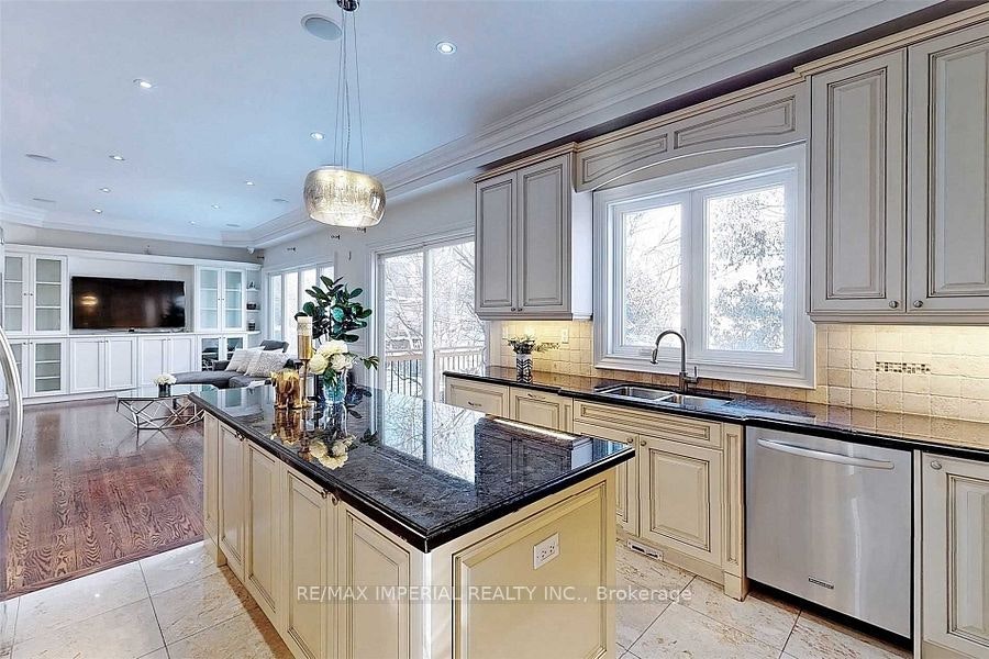 82 Woodward Avenue, Markham, ON, L3T 1E7 - 9