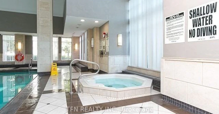 704-310 Red Maple Road, Richmond Hill, ON, L4C 0T7 - 17