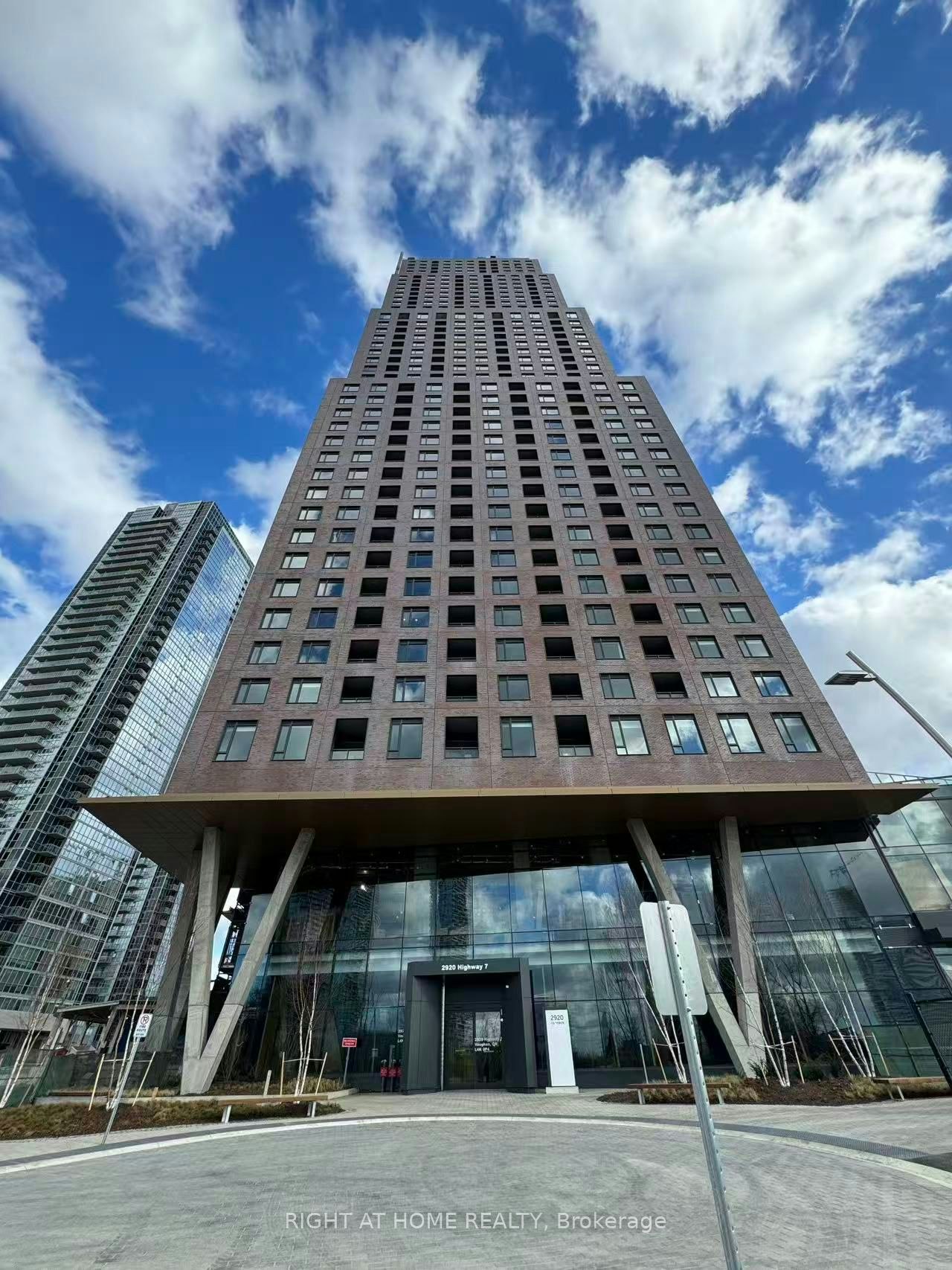 1606-2920 Highway 7 N/A, Vaughan, ON, L4K 0P4
