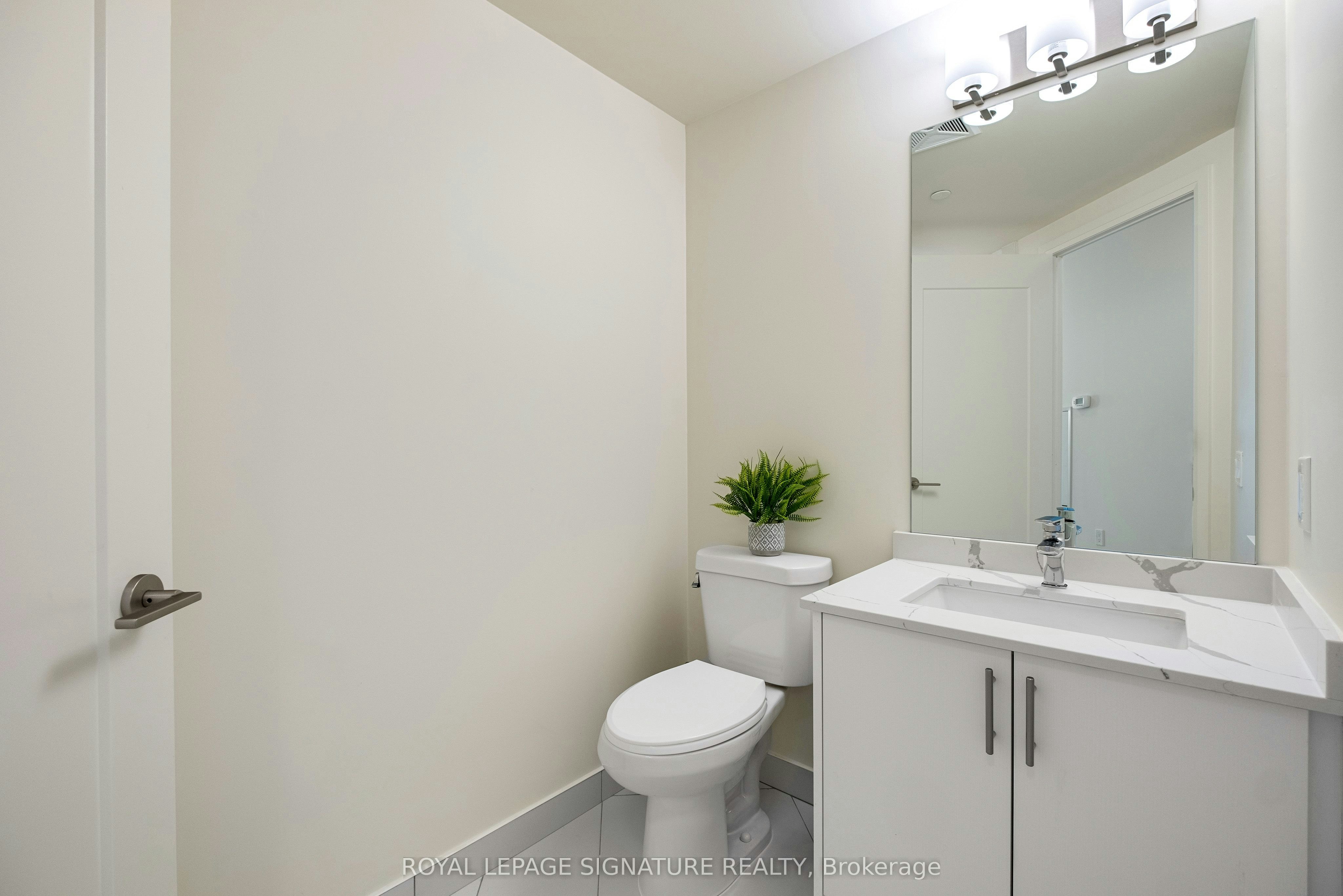 602-9000 Jane Street, Vaughan, ON, L4K 0M6 - 8