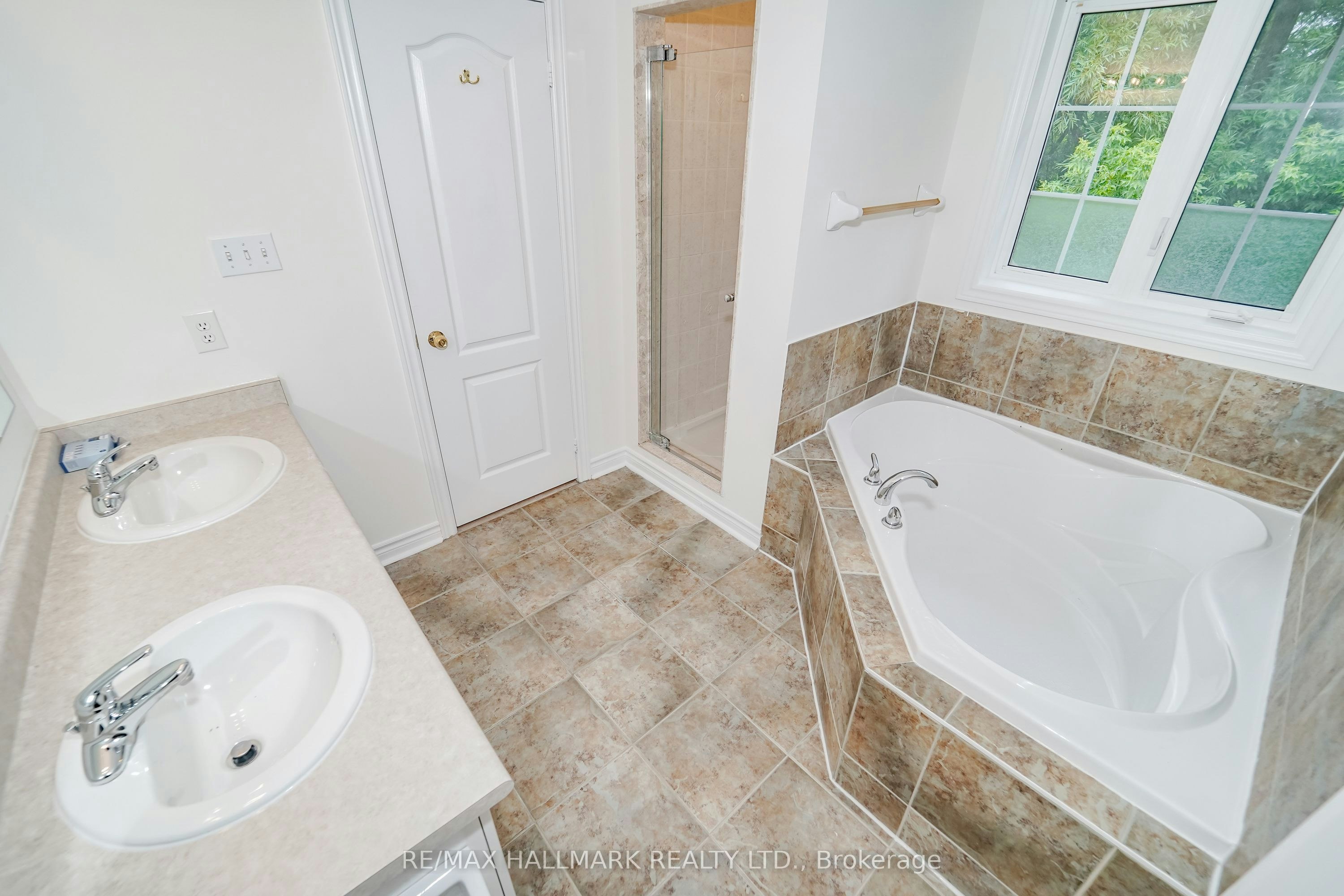 135 Maroon Drive, Richmond Hill, ON, L4E 5B7 - 25