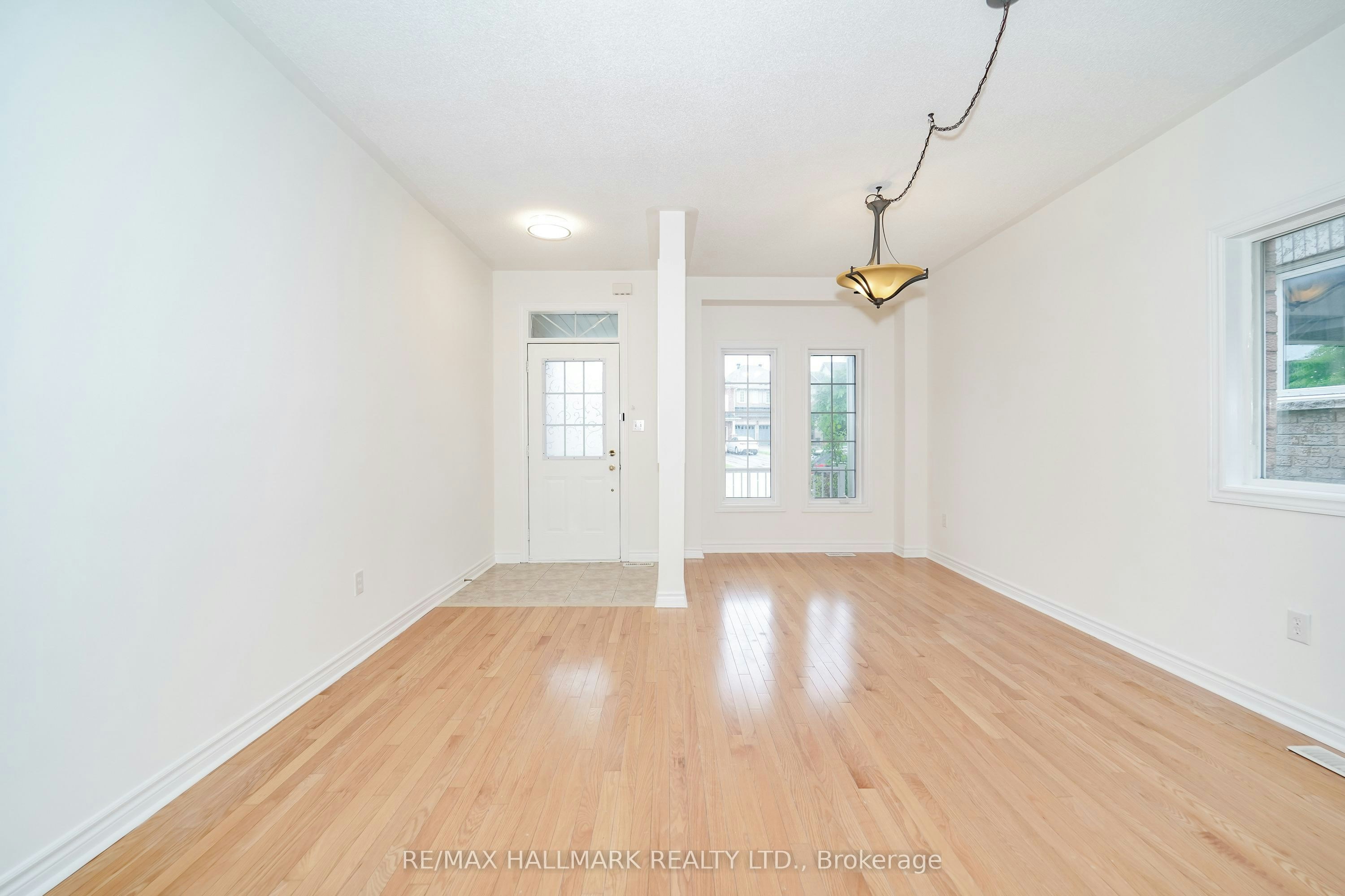 135 Maroon Drive, Richmond Hill, ON, L4E 5B7 - 6