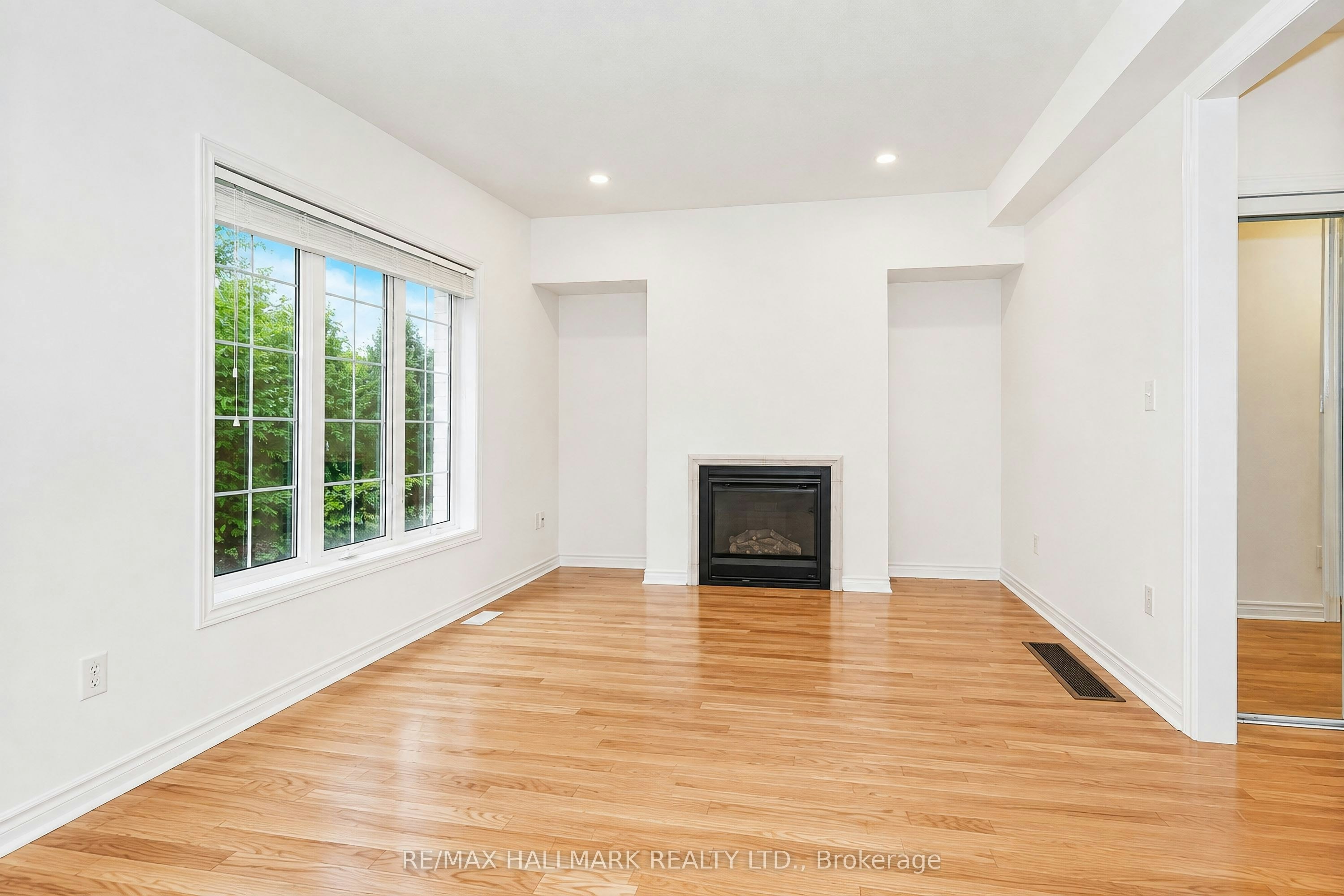 135 Maroon Drive, Richmond Hill, ON, L4E 5B7 - 10