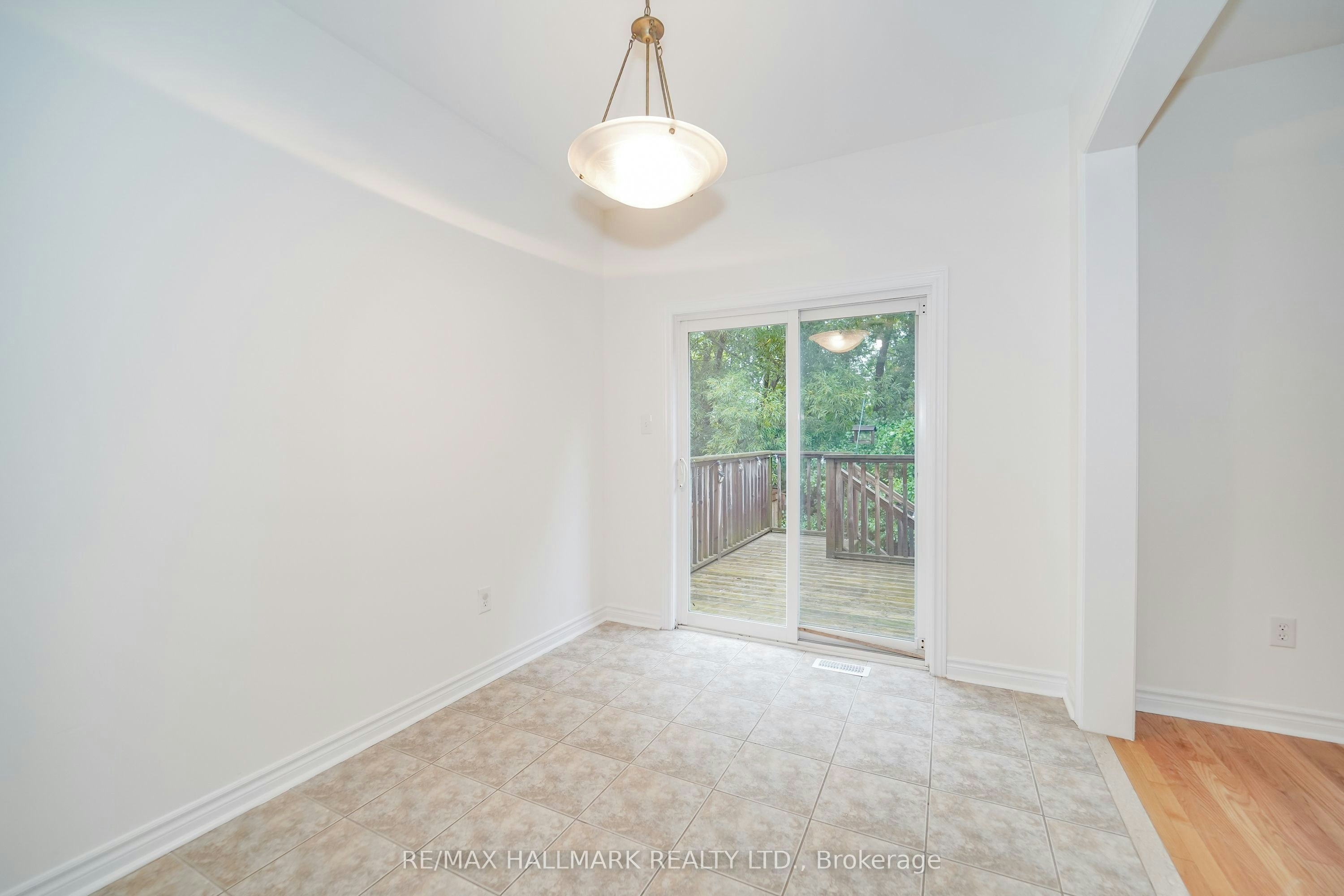 135 Maroon Drive, Richmond Hill, ON, L4E 5B7 - 9