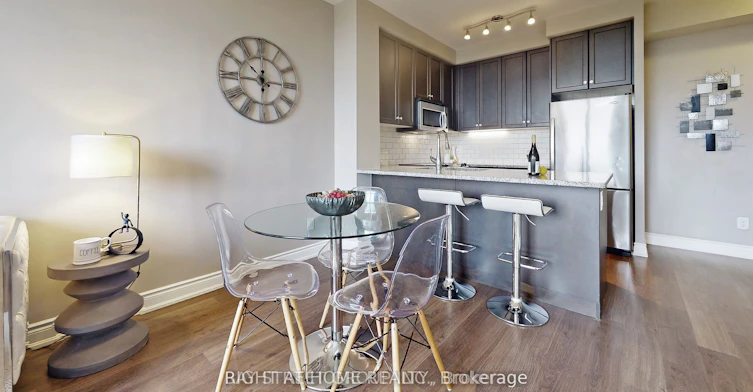 512-9245 Jane Street, Vaughan, ON, L6A 0J9 - 7