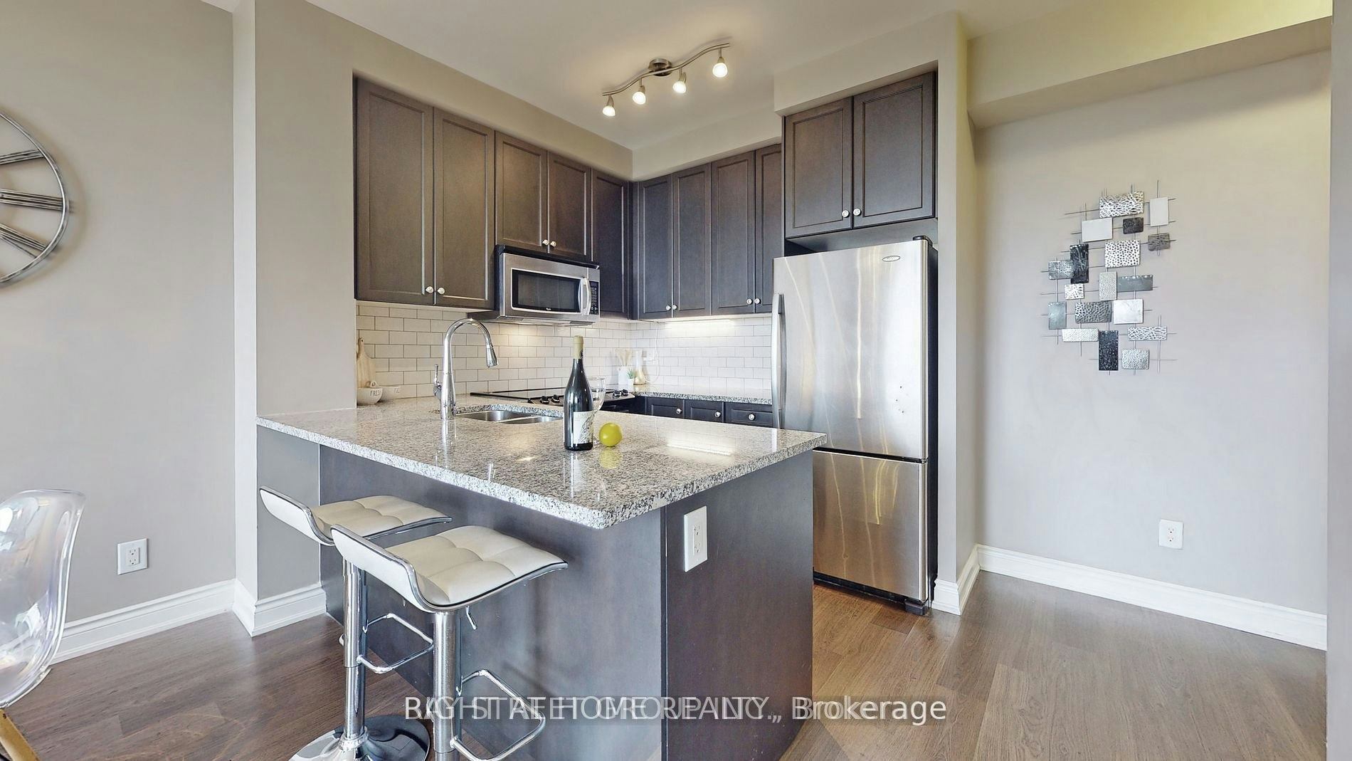 512-9245 Jane Street, Vaughan, ON, L6A 0J9 - 6