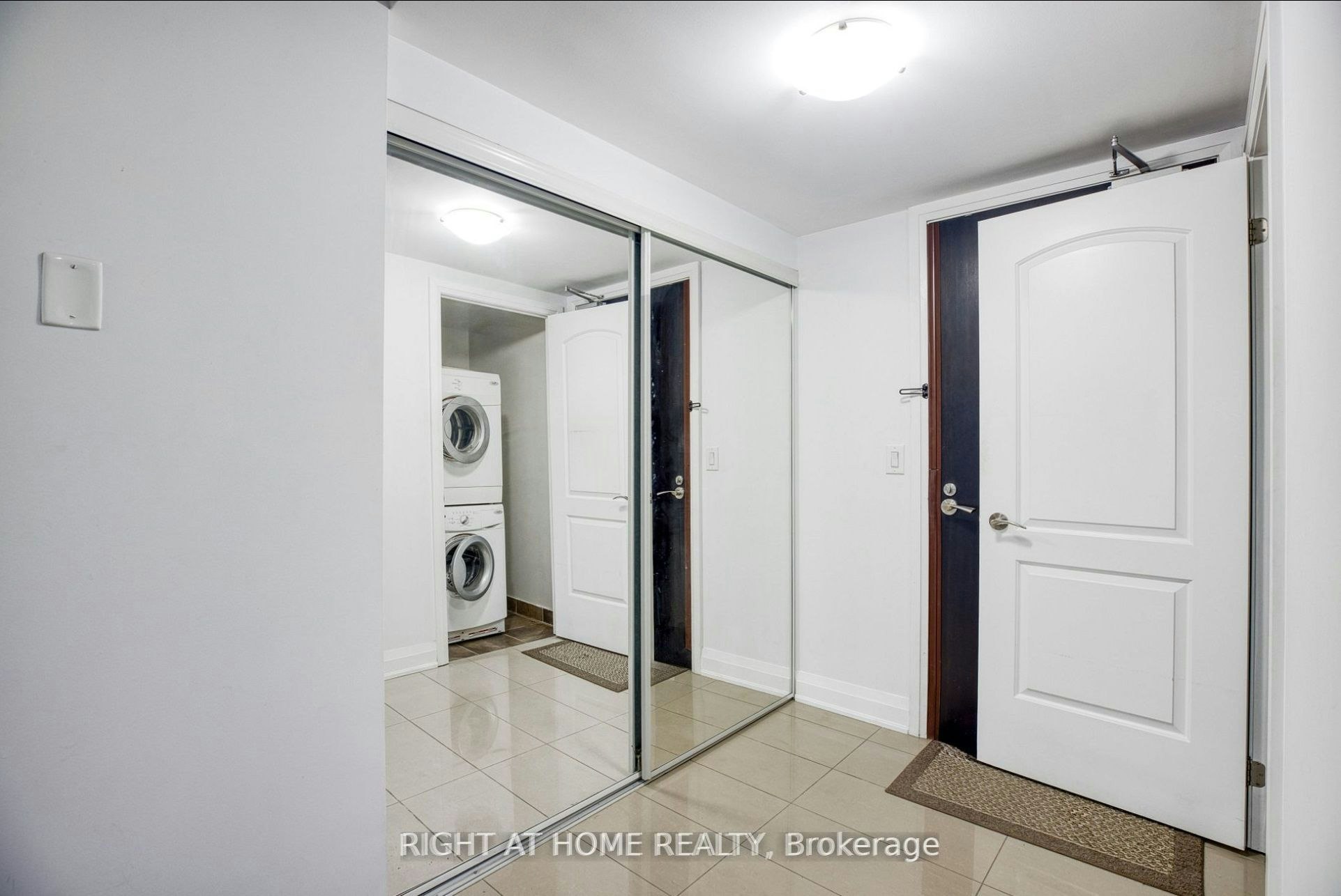 804-20 North Park Road, Vaughan, ON, L4J 0G7 - 20