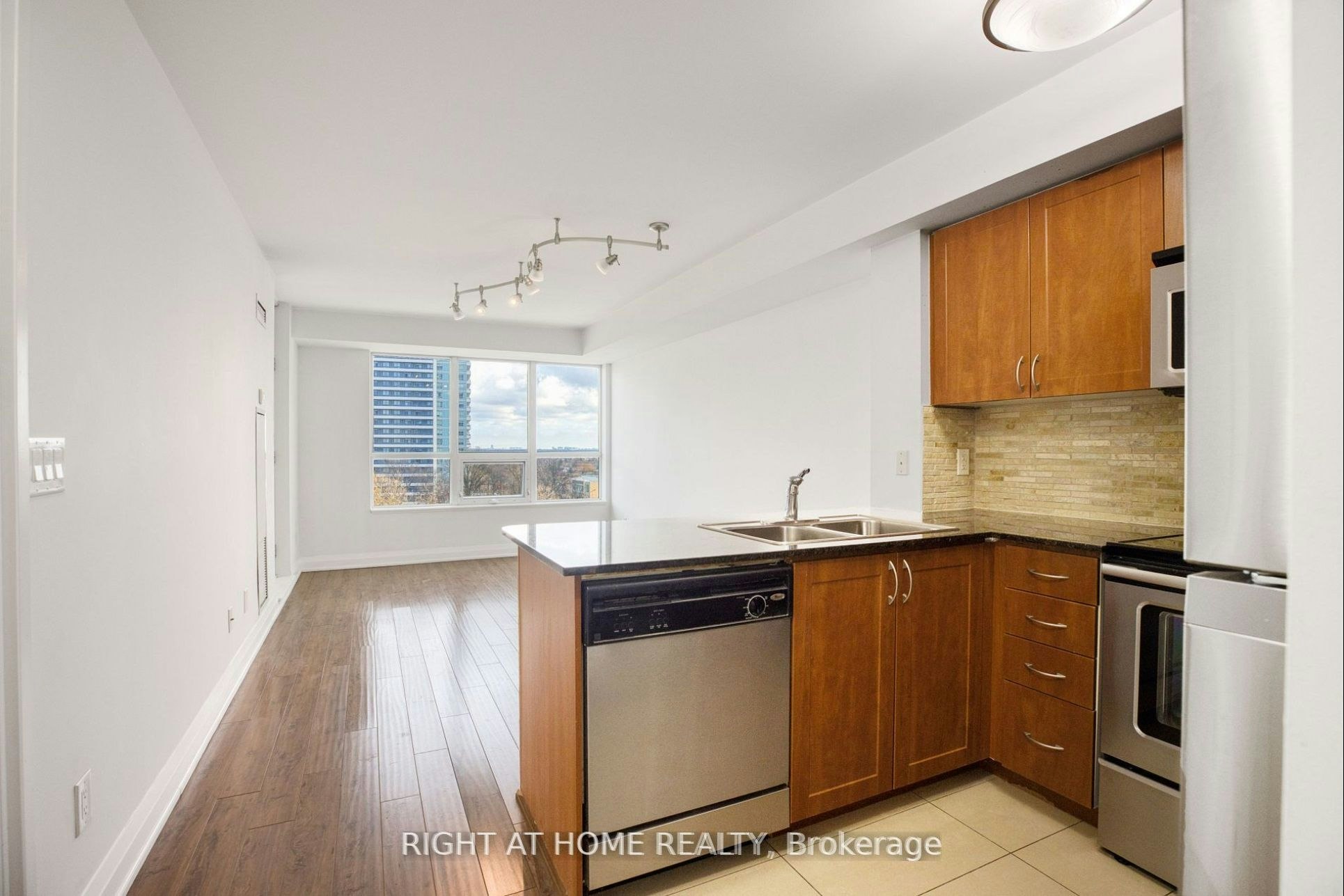 804-20 North Park Road, Vaughan, ON, L4J 0G7 - 31