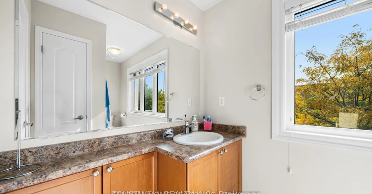 255 Chilcott Crescent, Newmarket, ON, L3X 3G7 - 28