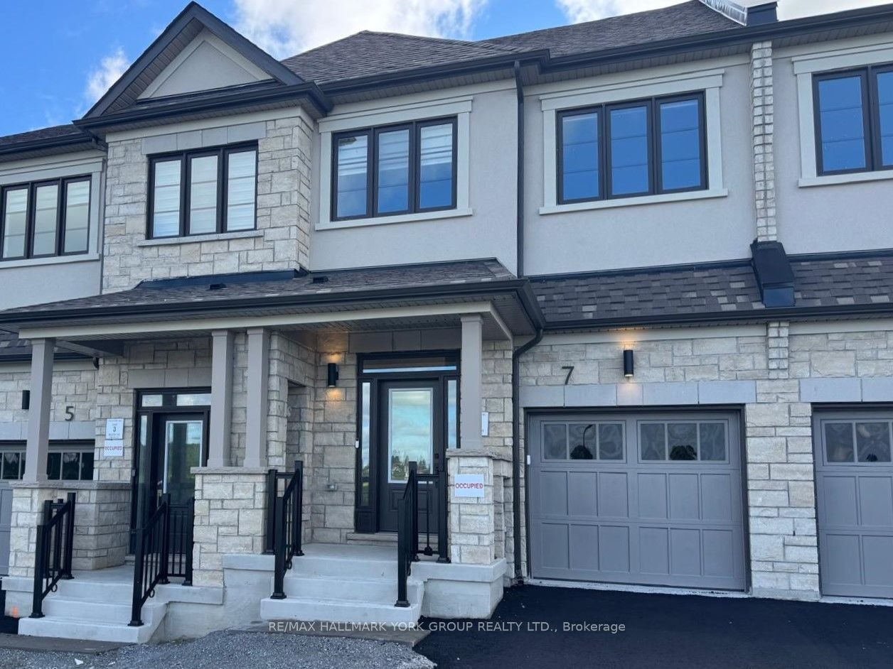 7 Thomas Smith Street, Georgina, ON, L4P 0S3