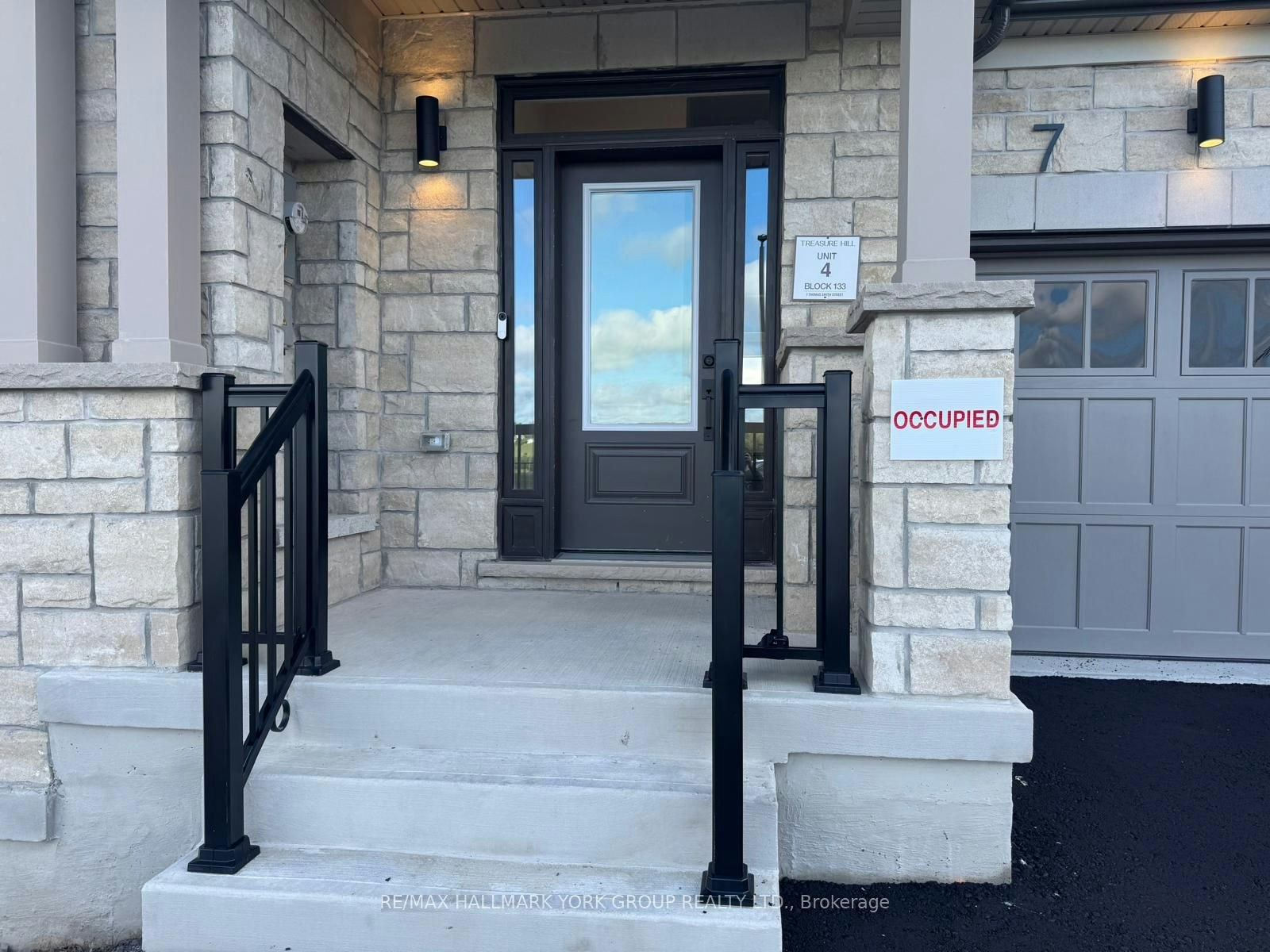7 Thomas Smith Street, Georgina, ON, L4P 0S3 - 3