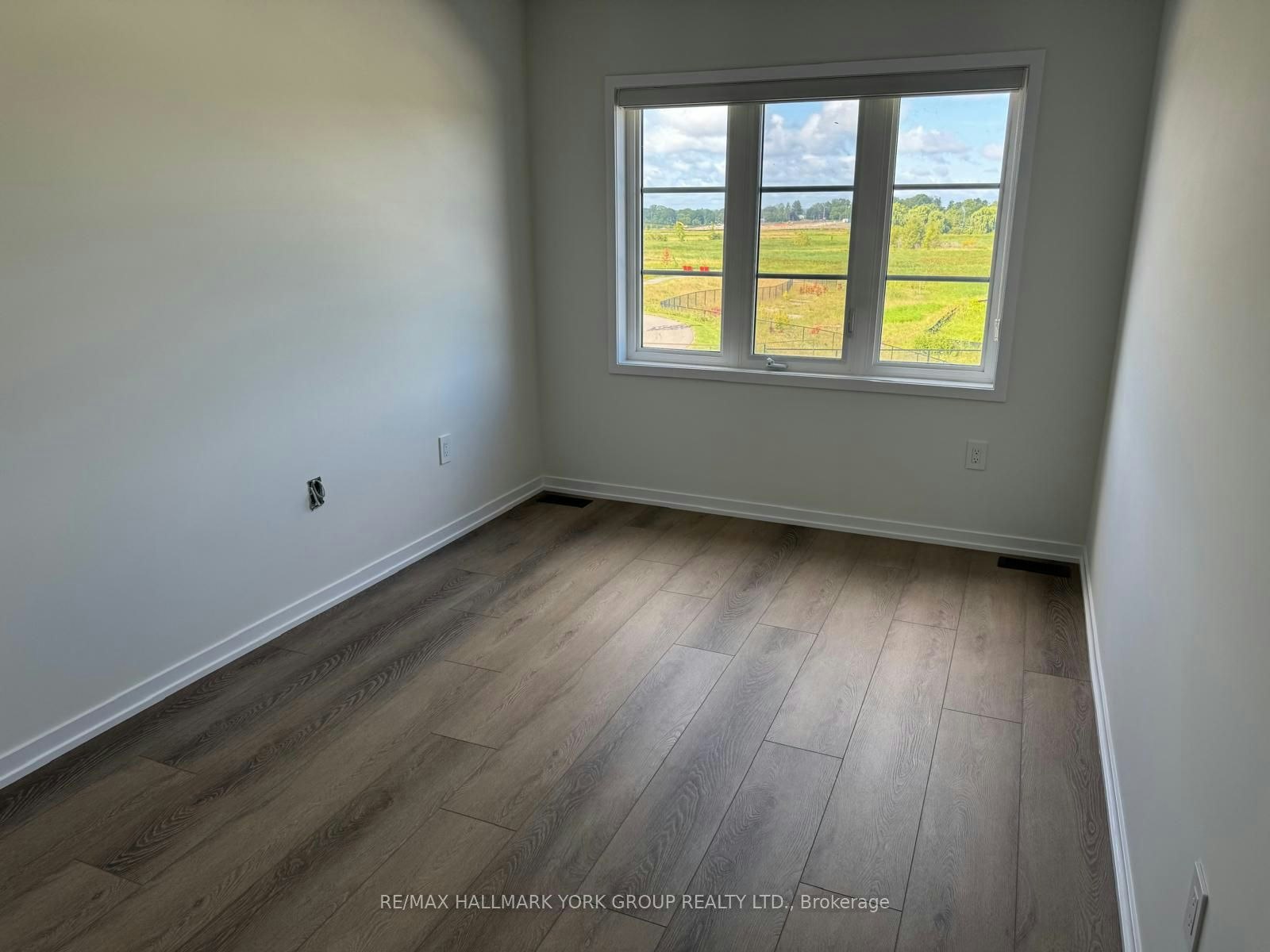 7 Thomas Smith Street, Georgina, ON, L4P 0S3 - 18