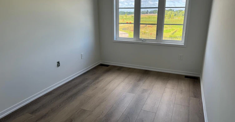 7 Thomas Smith Street, Georgina, ON, L4P 0S3 - 18