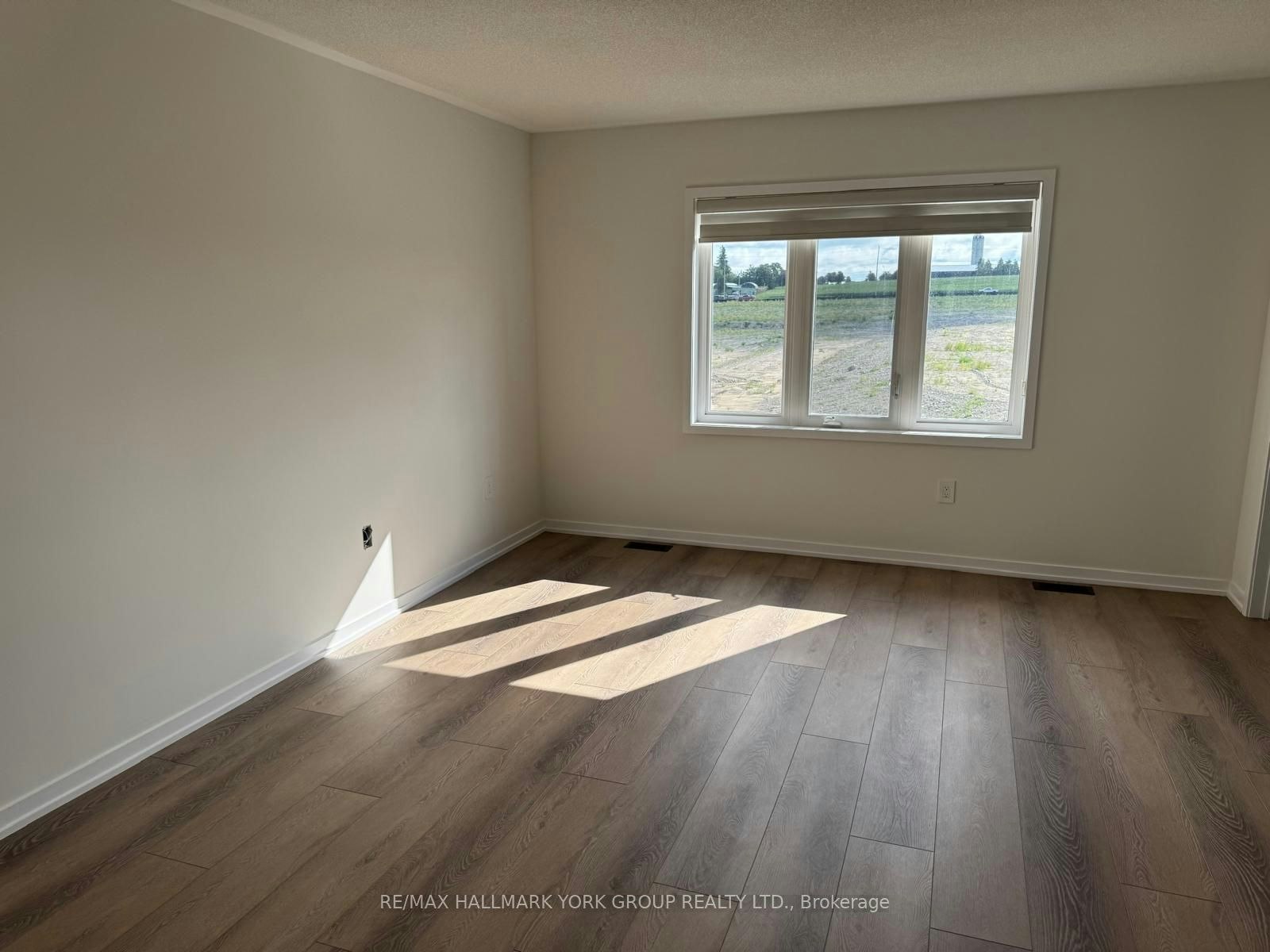 7 Thomas Smith Street, Georgina, ON, L4P 0S3 - 14