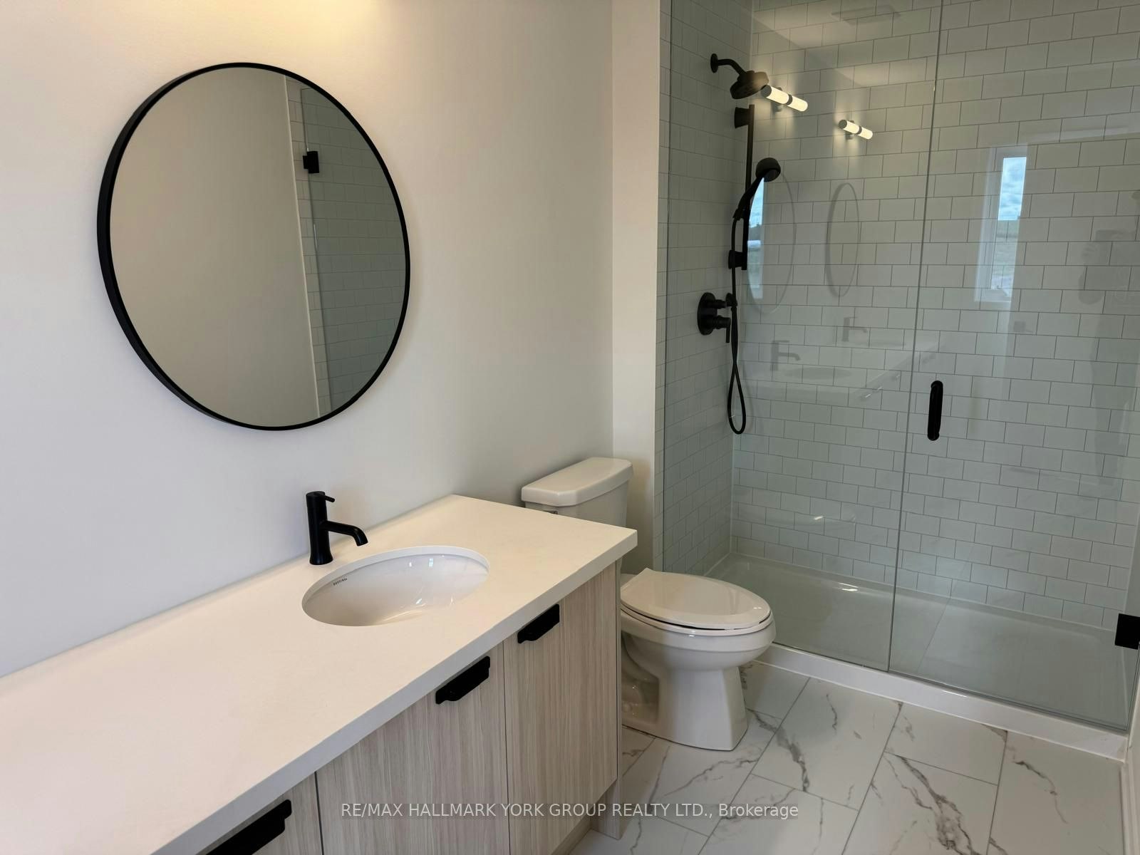 7 Thomas Smith Street, Georgina, ON, L4P 0S3 - 17