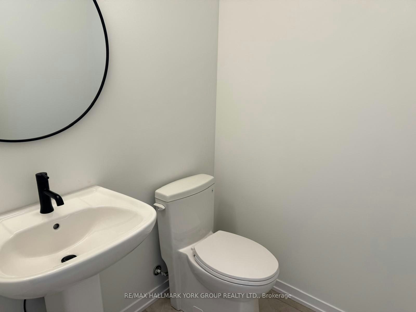 7 Thomas Smith Street, Georgina, ON, L4P 0S3 - 12
