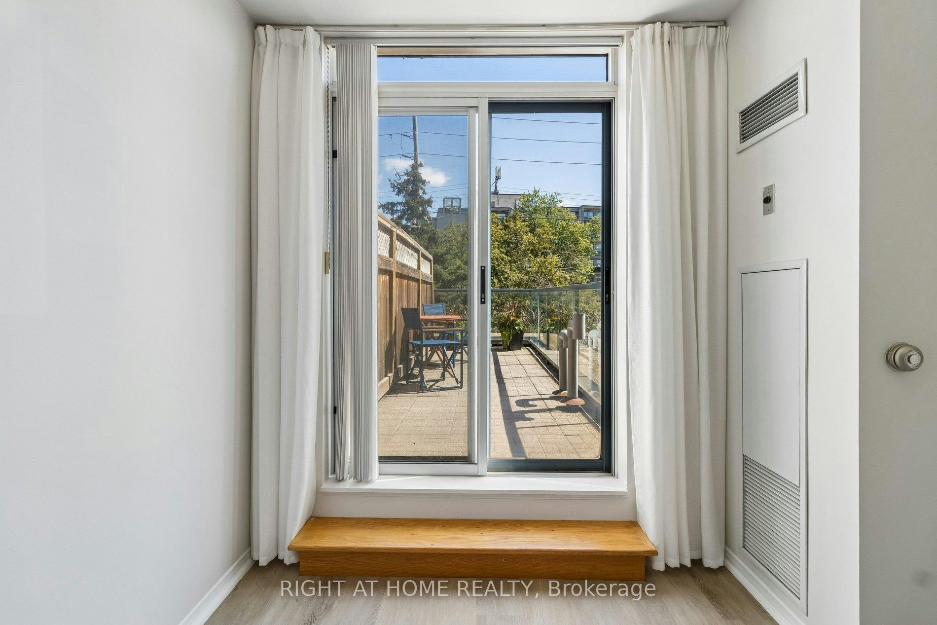 106-7398 Yonge Street, Vaughan, ON, L4J 8J2 - 27