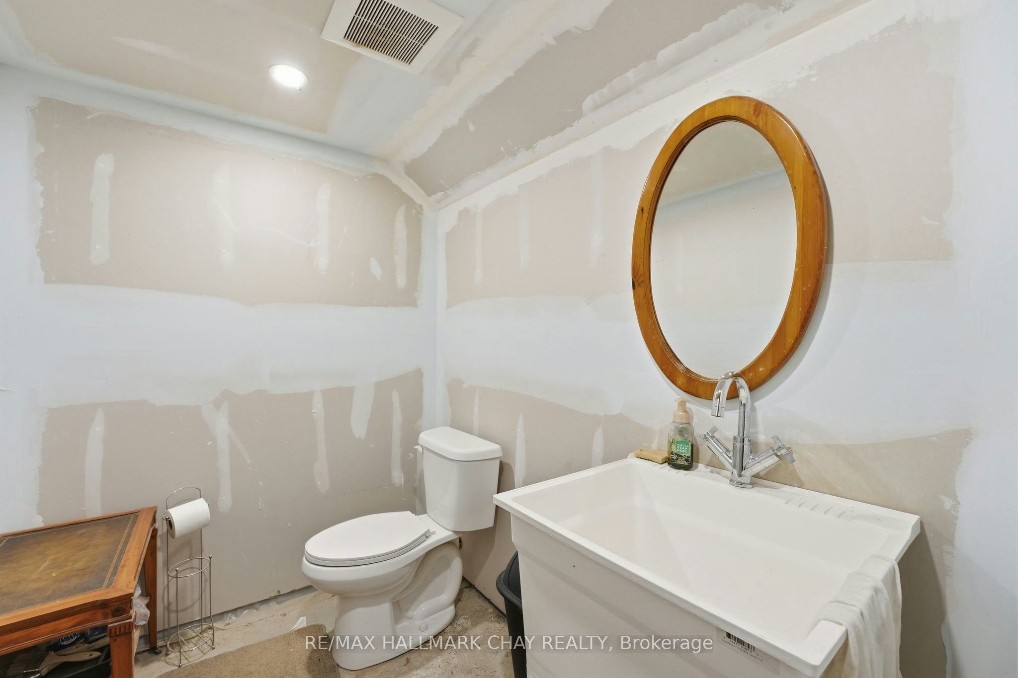 147 Murphy Road, Essa, ON, L0M 1B1 - 15