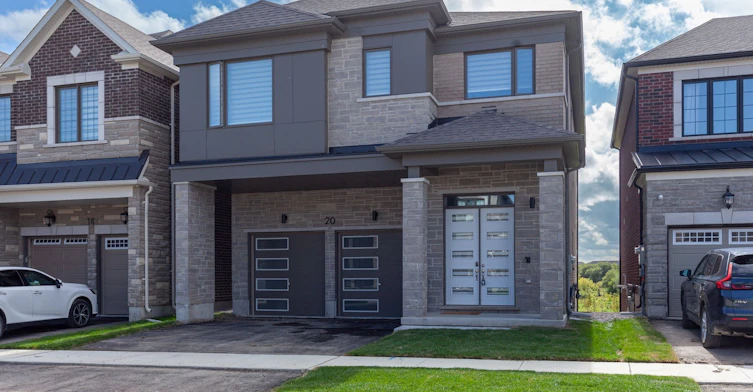 20 Brock Meadow Crescent, Markham, ON, L6C 3L9 - 2