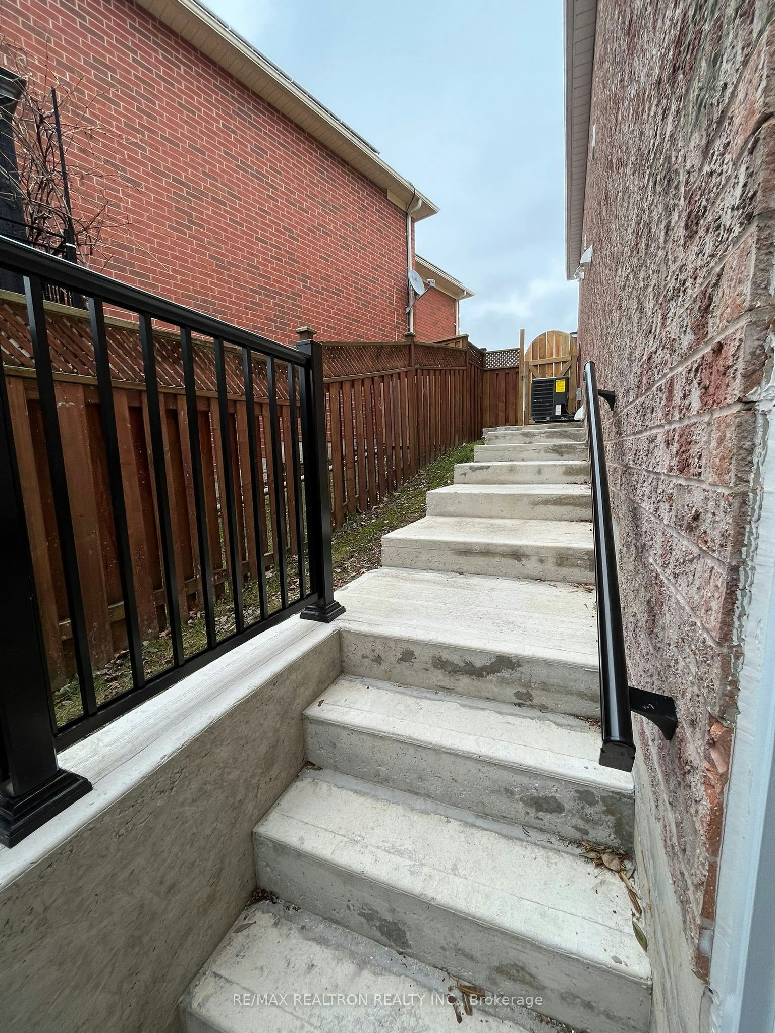 Lower-82 Rush Road, Aurora, ON, L4G 7G5 - 8