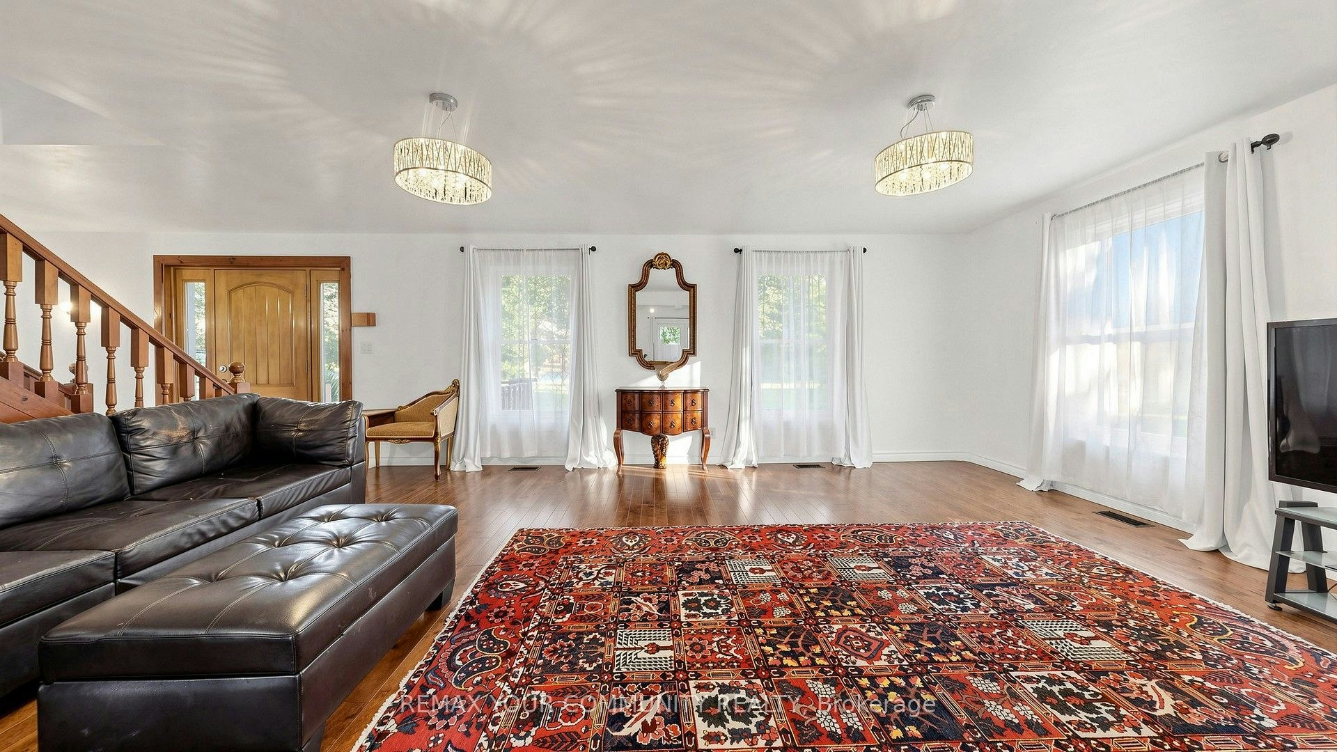 243 Ridge Road, Aurora, ON, L4G 0M3 - 9