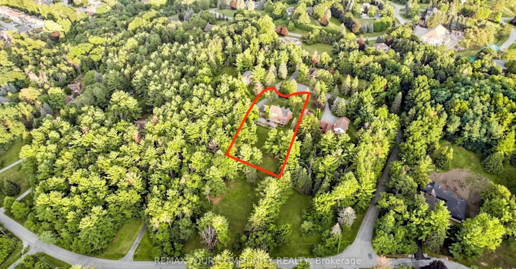 243 Ridge Road, Aurora, ON, L4G 0M3 - 4