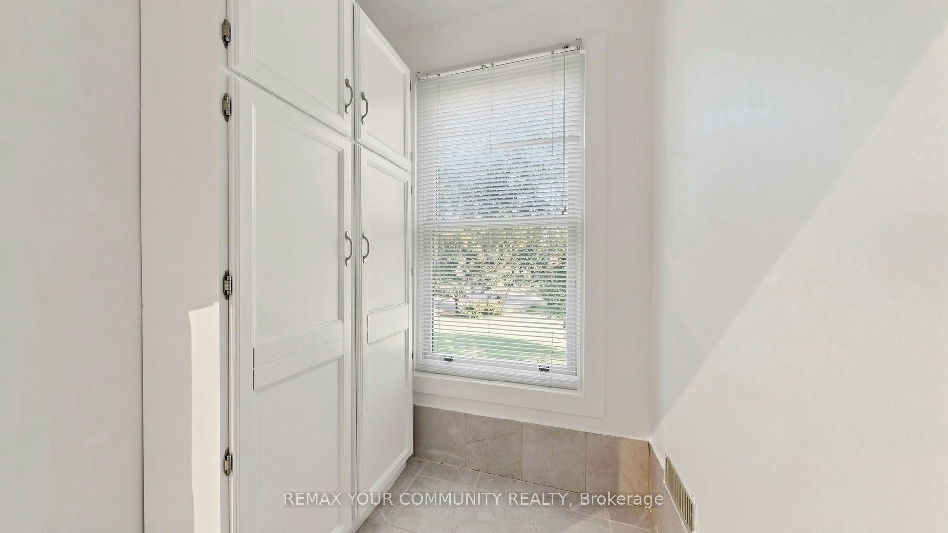 243 Ridge Road, Aurora, ON, L4G 0M3 - 36