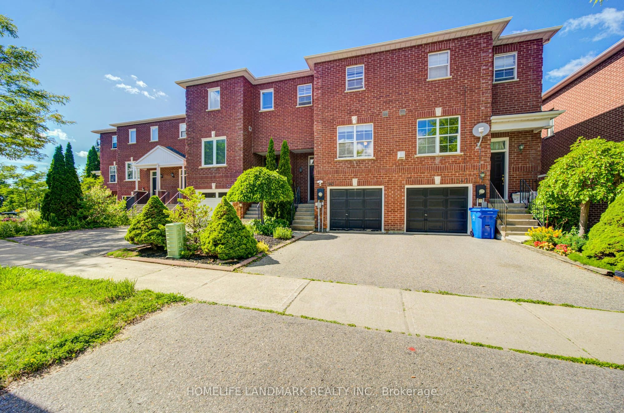 545 Bondi Avenue, Newmarket, ON, L3Y 8R5
