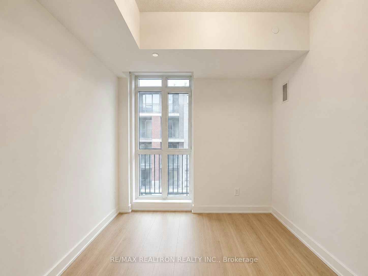 1036-8119 Birchmount Road, Markham, ON, L6G 0H5 - 4
