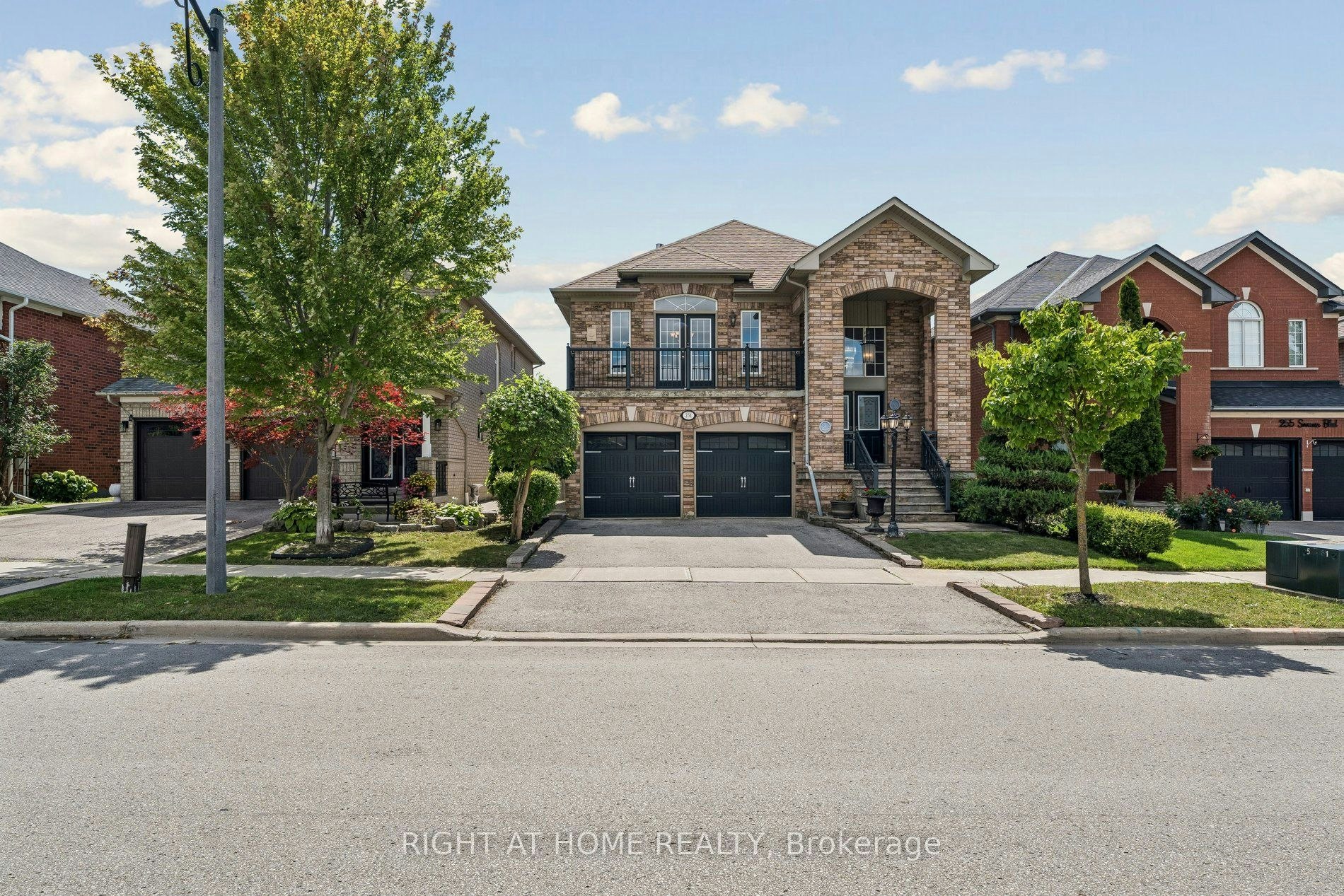 251 Sonoma Boulevard, Vaughan, ON, L4H 1R5