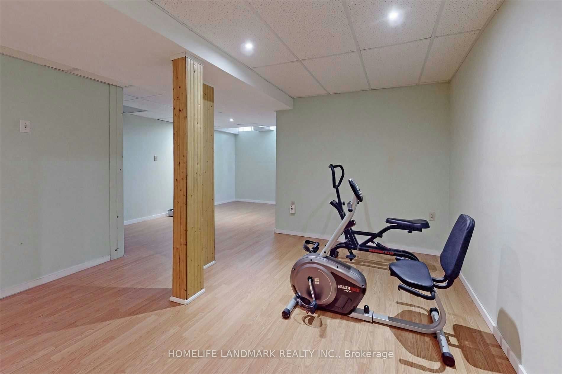 22 Kingsbridge Circle, Vaughan, ON, L4J 8N7 - 21