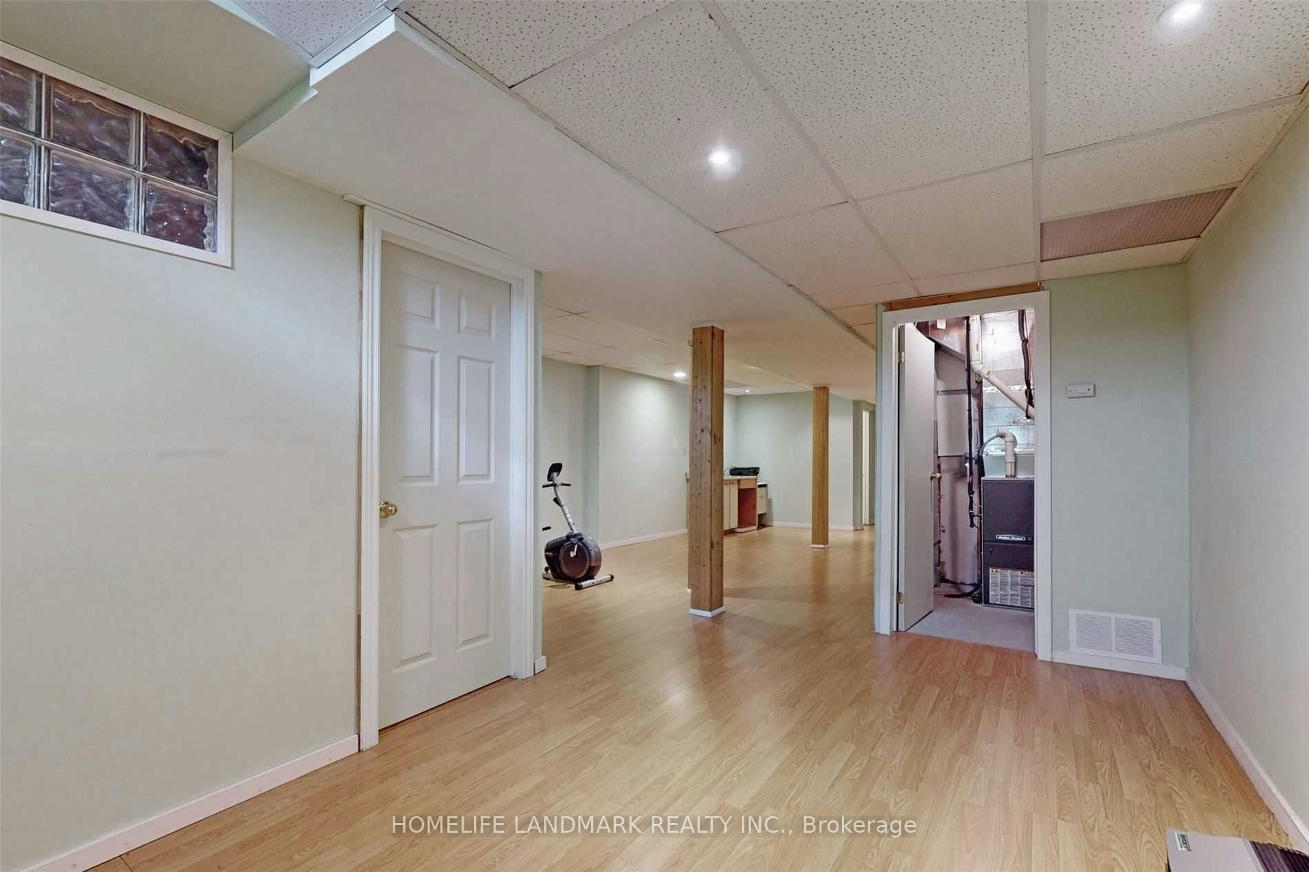 22 Kingsbridge Circle, Vaughan, ON, L4J 8N7 - 23