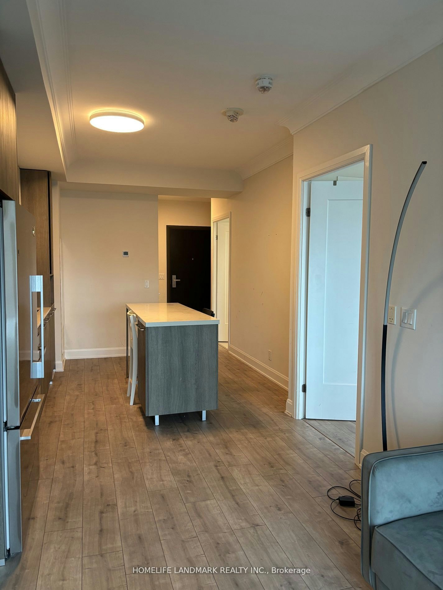 706-8 Water Walk Drive N, Markham, ON, L3R 6L4 - 2
