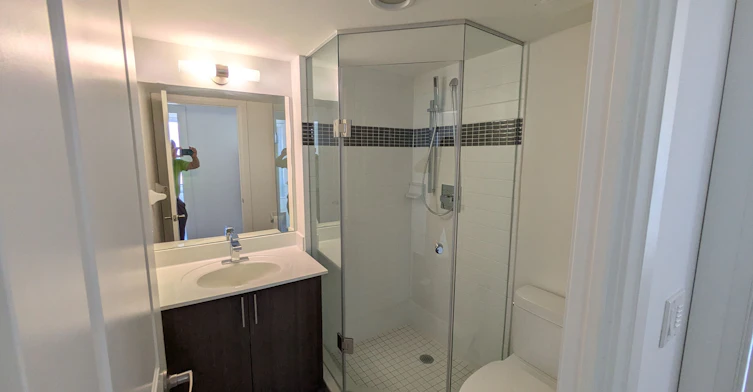 1008-75 Norman Bethune Avenue, Richmond Hill, ON, L4B 0B6 - 6