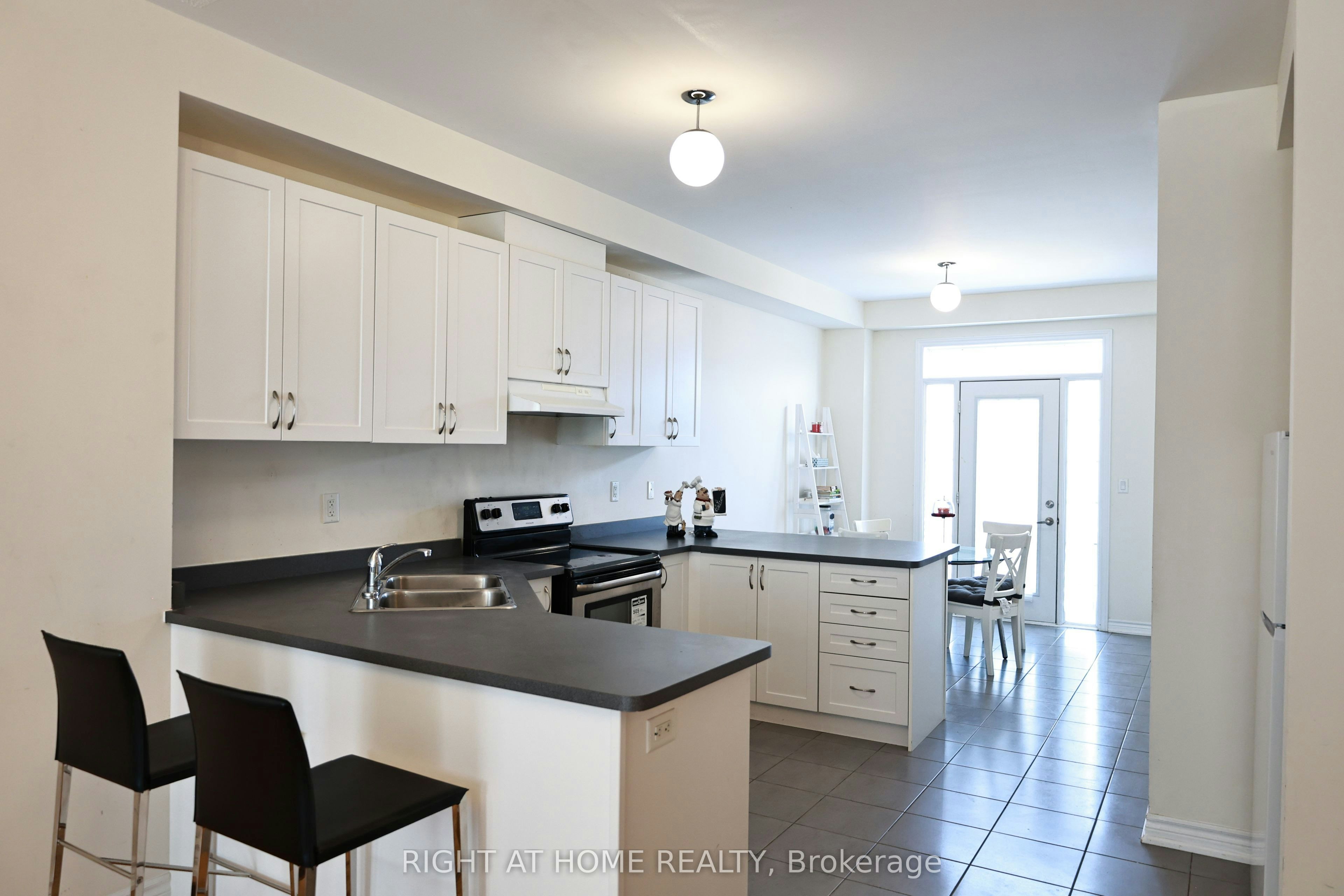 10971 Woodbine Avenue, Markham, ON, L6C 0X4 - 12