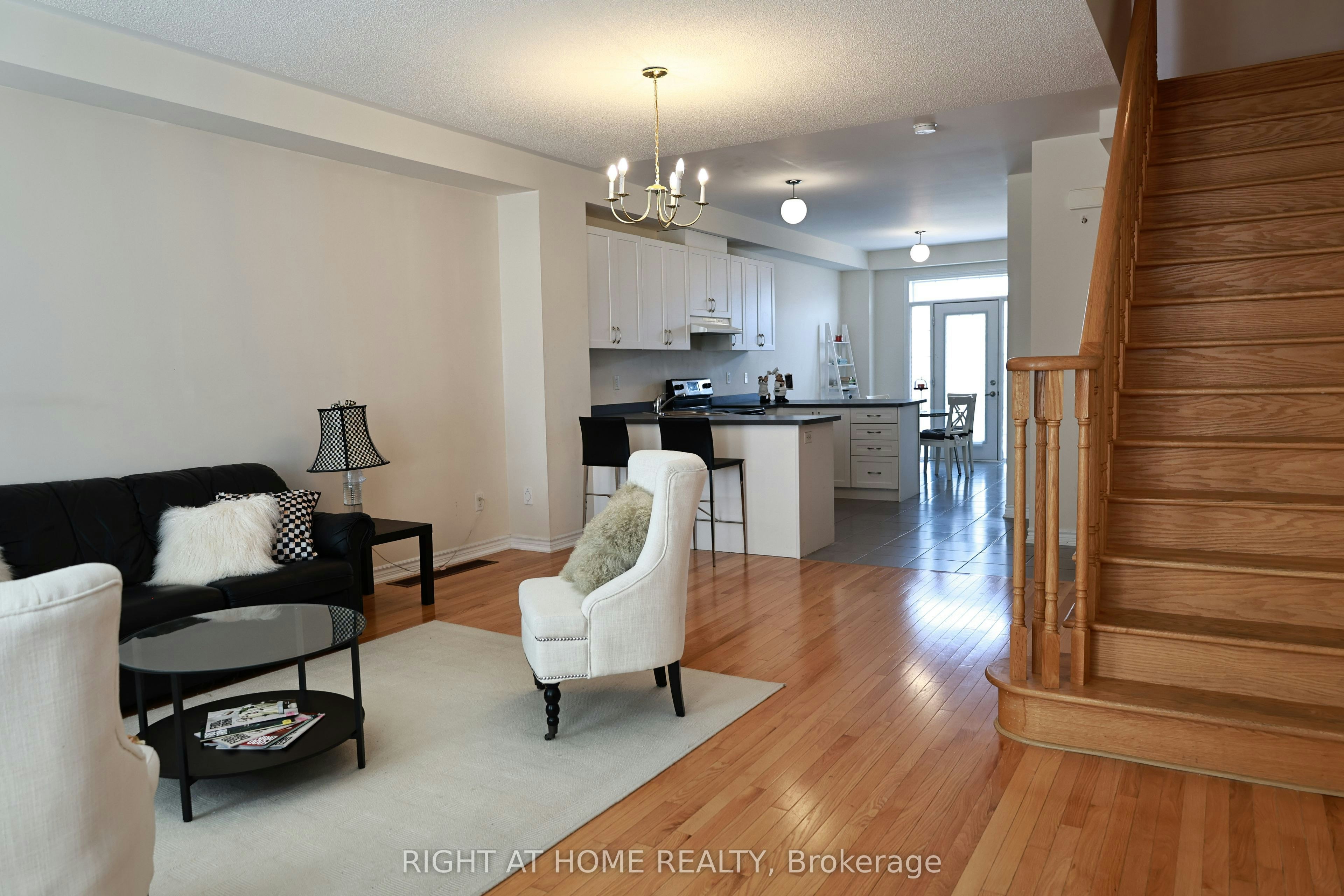 10971 Woodbine Avenue, Markham, ON, L6C 0X4 - 4