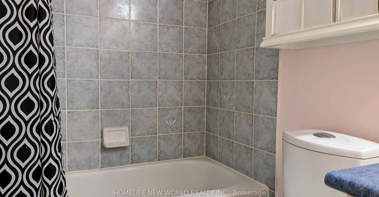 100 Castle Park Boulevard, Vaughan, ON, L4H 2R7 - 9