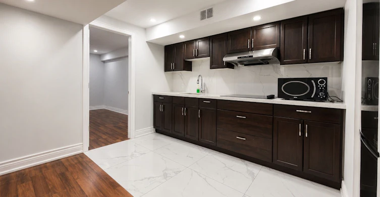 33 Deerwood Crescent, Richmond Hill, ON, L4E 3V4 - 4