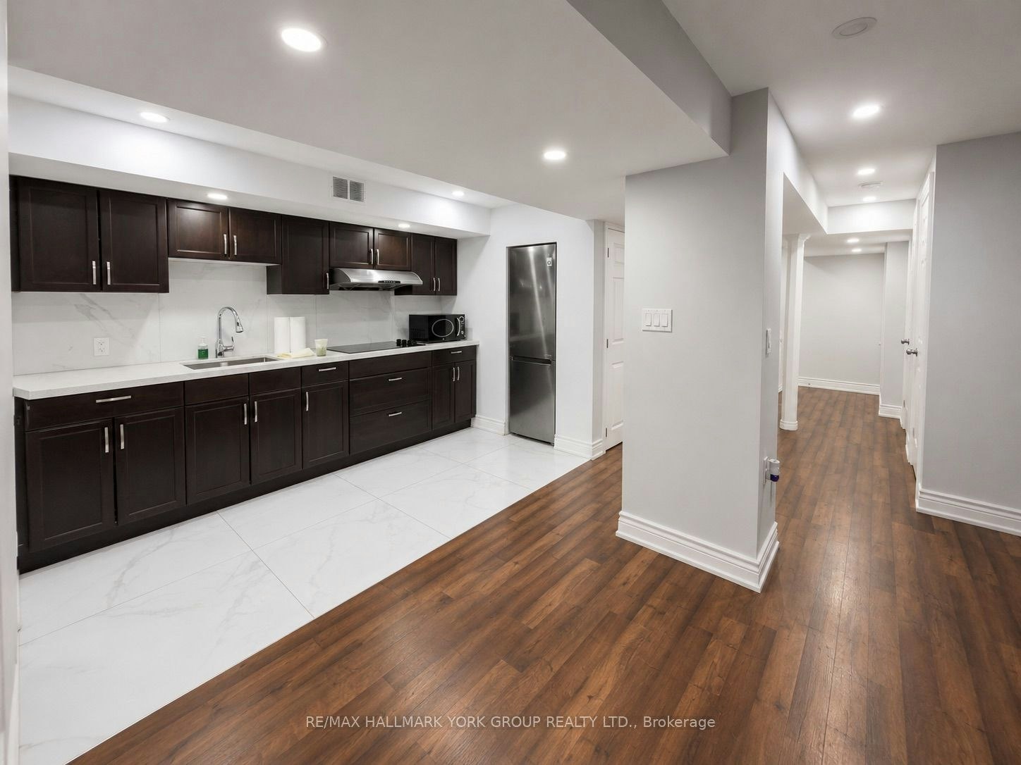 33 Deerwood Crescent, Richmond Hill, ON, L4E 3V4 - 5