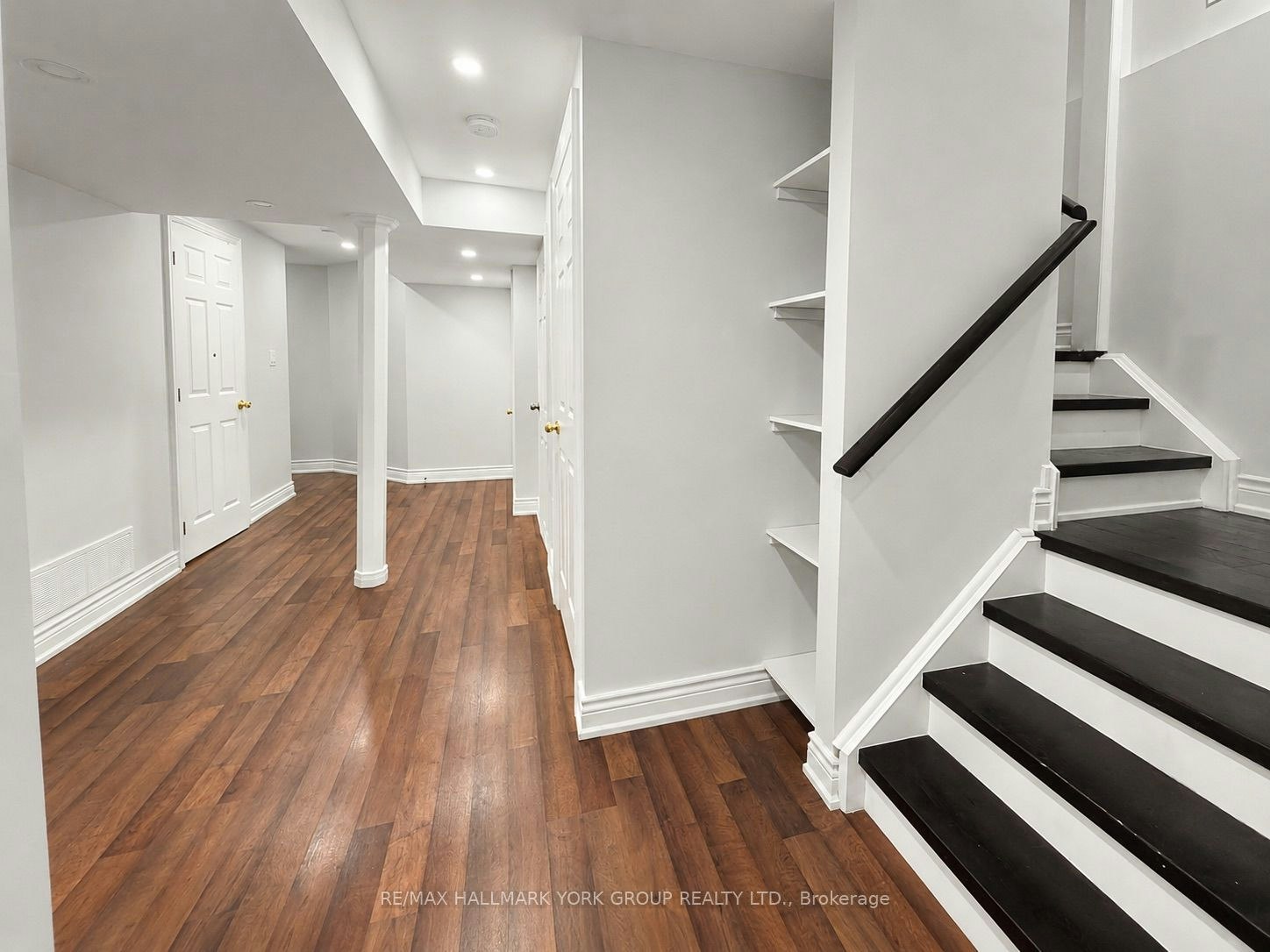 33 Deerwood Crescent, Richmond Hill, ON, L4E 3V4 - 12