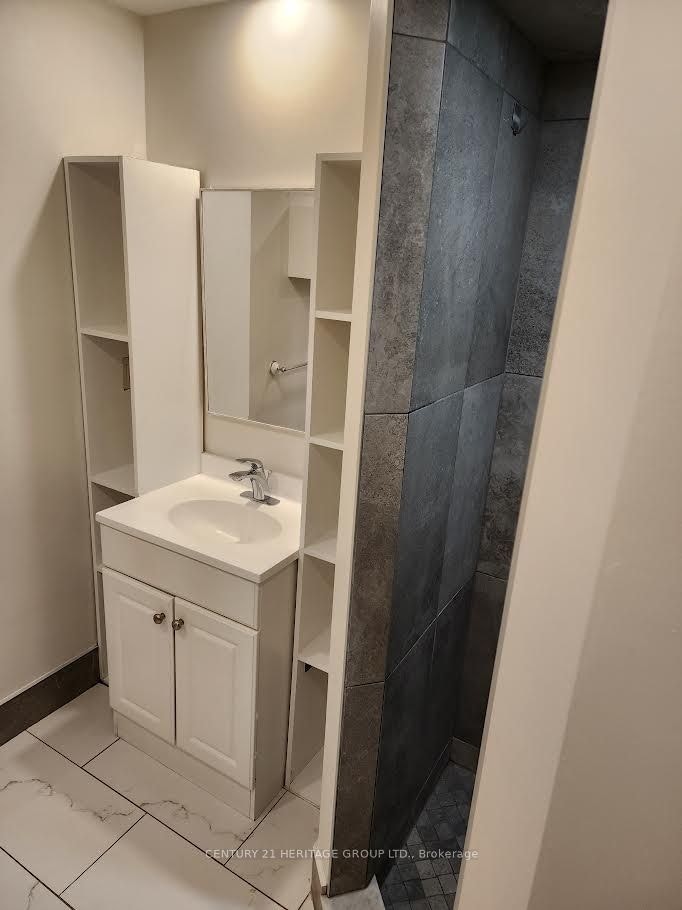 Bsmt-490 Cody Crescent, Newmarket, ON, L3Y 8W7 - 7