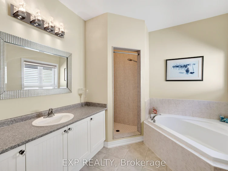 17 Wyndham Circle, Georgina, ON, L0E 1R0 - 23