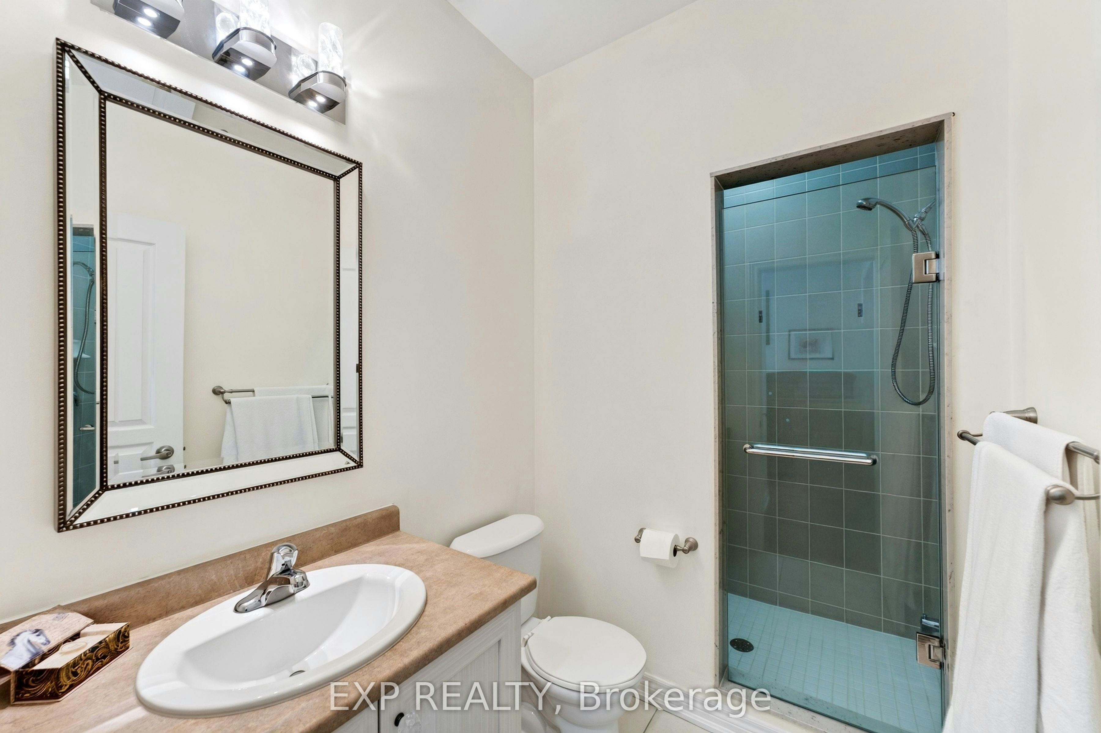 17 Wyndham Circle, Georgina, ON, L0E 1R0 - 28