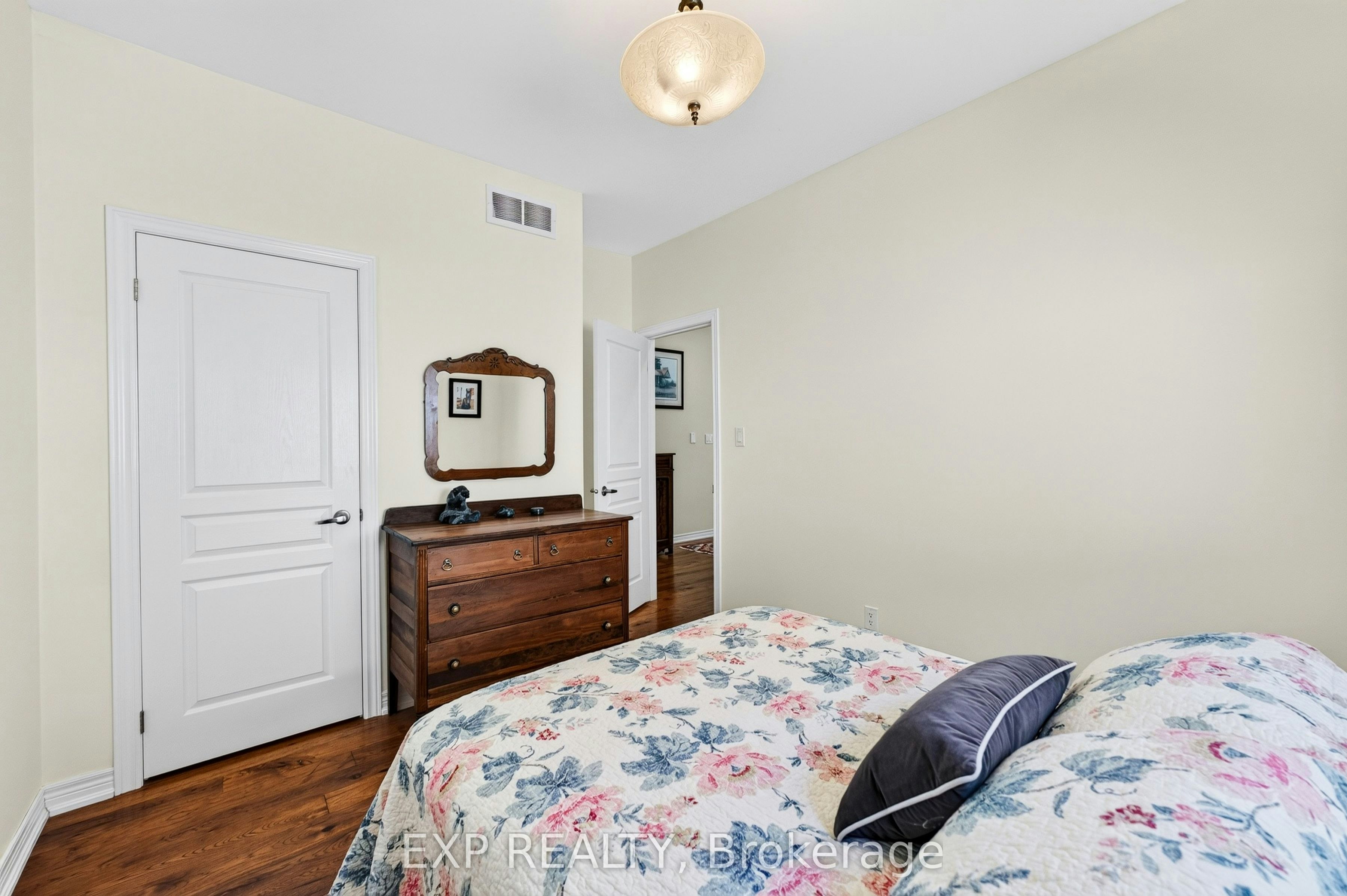 17 Wyndham Circle, Georgina, ON, L0E 1R0 - 25