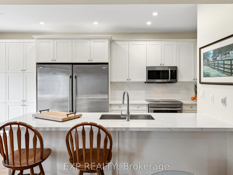 17 Wyndham Circle, Georgina, ON, L0E 1R0 - 15