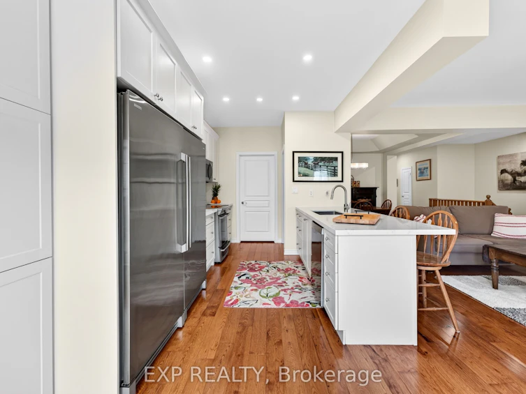 17 Wyndham Circle, Georgina, ON, L0E 1R0 - 16